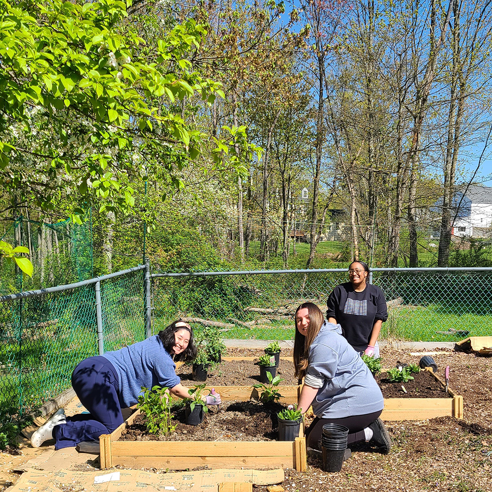 campus learning garden